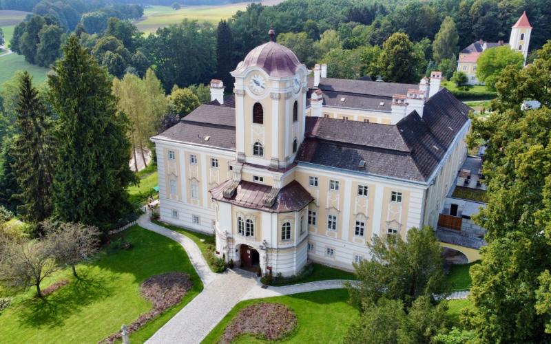 Schlosshotel Rosenau ****superior