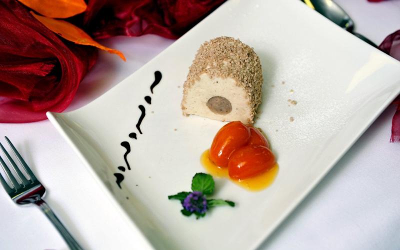 Teller mit Dessert im Restaurant des Gesundheitshotels Badener Hof