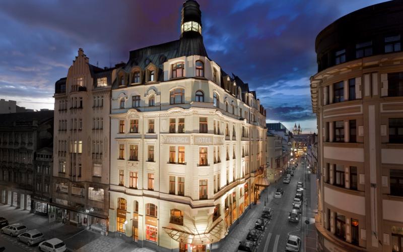 Aussenansicht des Art Nouveau Palace Hotel Prag