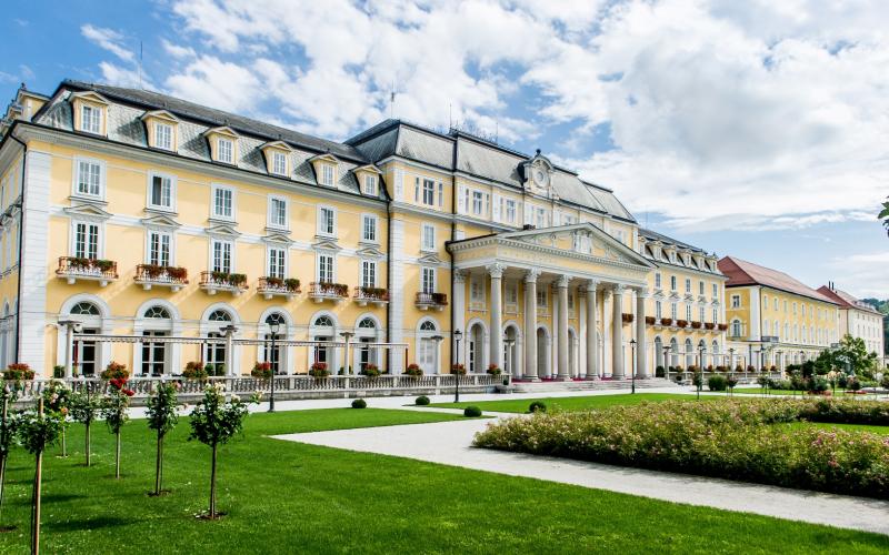 Aussenansicht der Vordersesite des Grand Hotels Rogaška
