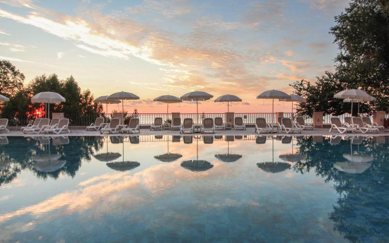 Schwimmbad im Aussenbereich des Grifid Hotels Vistamar