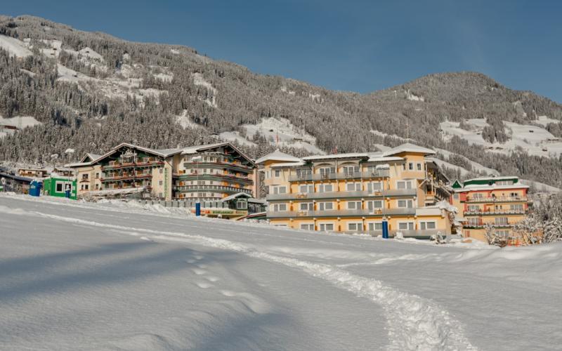 Aussenansicht des Hotels Kohlerhof im Winter