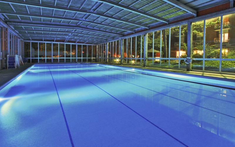 Innenpool im Hotel Meridianus