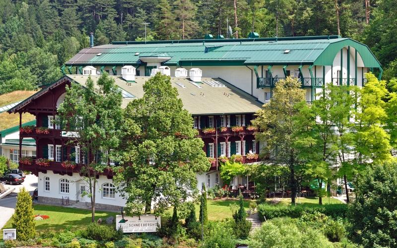 Aussenansicht des Hotels Schneeberghof