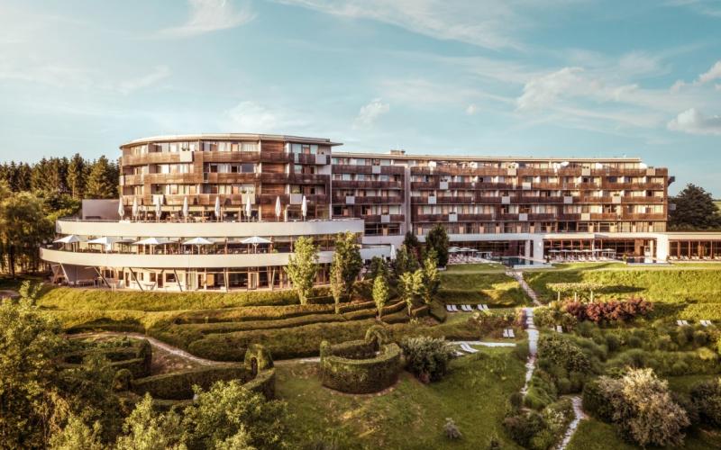 Aussenansicht des Falkensteiner Balance Resort Stegersbach
