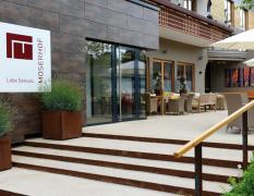 Sonnenterrasse im Hotel Moserhof