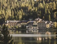 Seehotel Jägerwirt ****s Aussenansicht vom Seehotel Jägerwirt