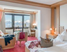 Inntalerhof DAS Panoramahotel Beispiel eines Doppelzimmers mit Balkon im Inntalerhof DAS Panoramahotel