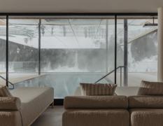 Infinity Pool am Dach des Hotel Marten