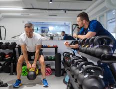 Fitness Dorner beim Gewichtheben