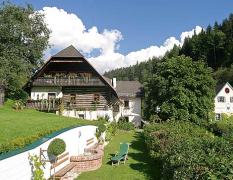 Blick auf das Haupthaus des Landgasthofes Neugebauer